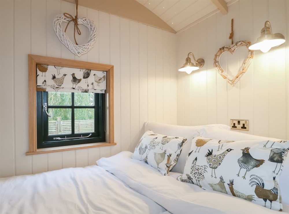 Veranda at Poppies Shepherd Hut in Nottingham, Leicestershire