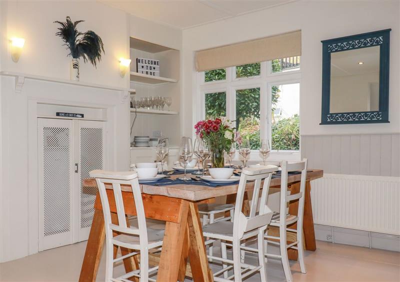 Dining room at Poppins Cottage, Looe