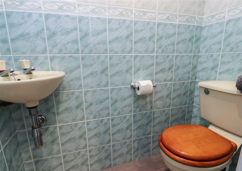 The bathroom at Popples Barn, near Hebden Bridge