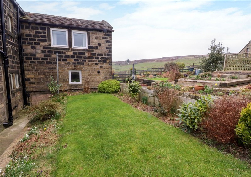 The garden in Popples Barn at Popples Barn, near Hebden Bridge
