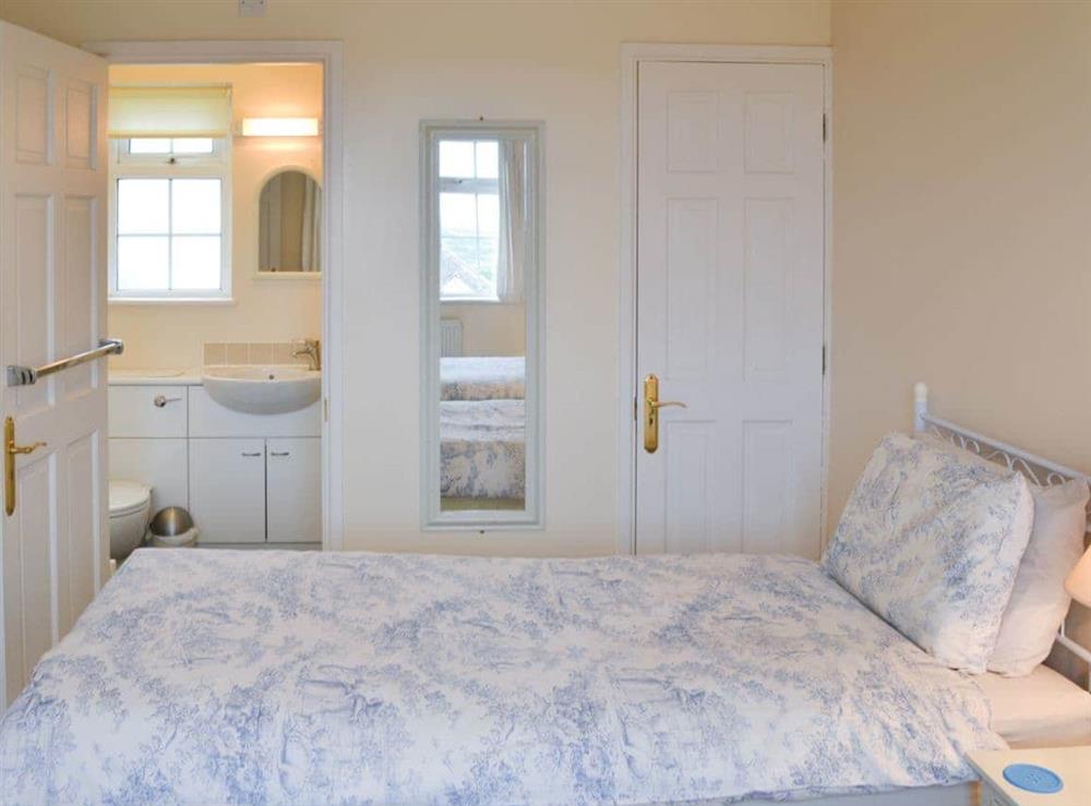 Twin bedroom at Poppy Cottage in Crantock, Nr Newquay, Cornwall., Great Britain