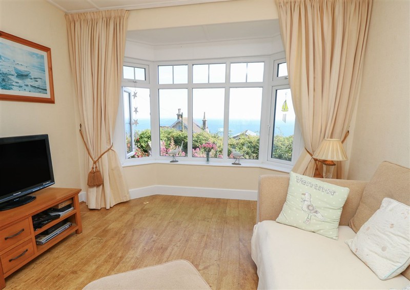 The living room (photo 2) at Poppy Cottage, Ventnor