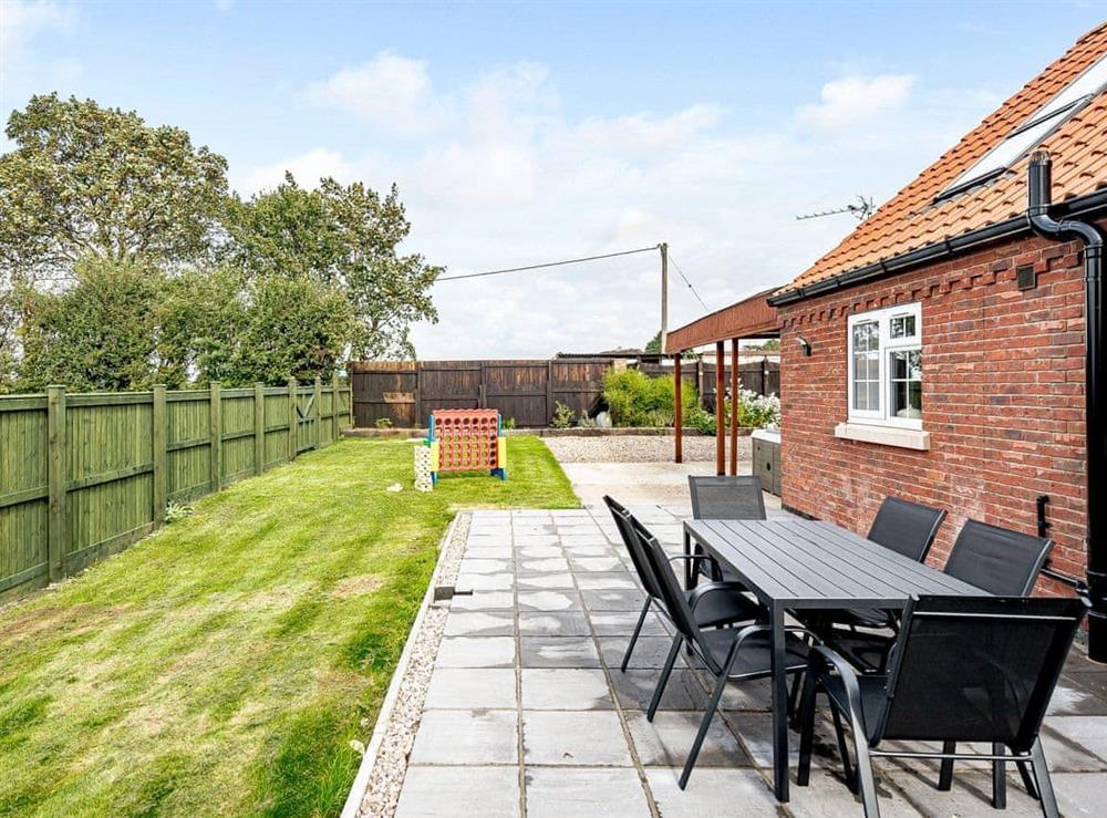 Patio at Poppy Cottage in West Ashby, near Horncastle, Lincolnshire