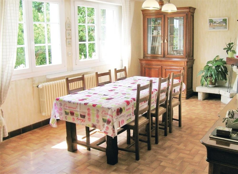 Dining Area (photo 2) at Pors-Guen in Gouesnac’h, Finistère, France