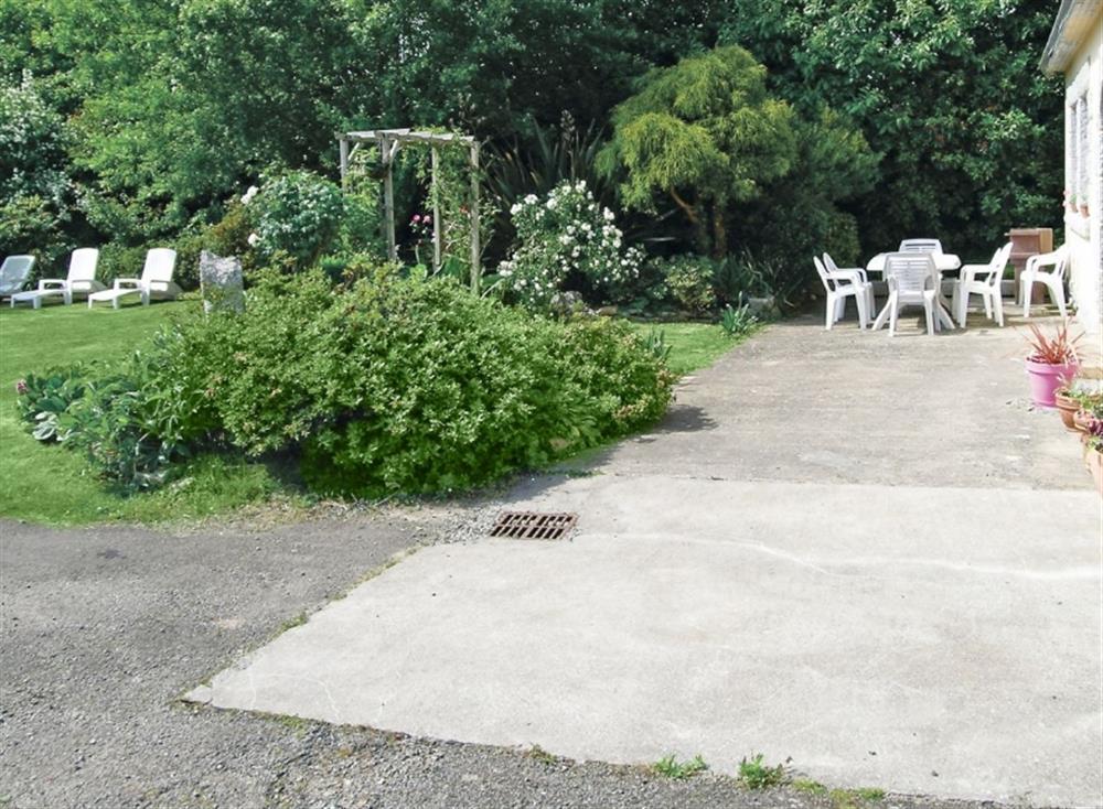 Sitting-out-area at Pors-Guen in Gouesnac’h, Finistère, France
