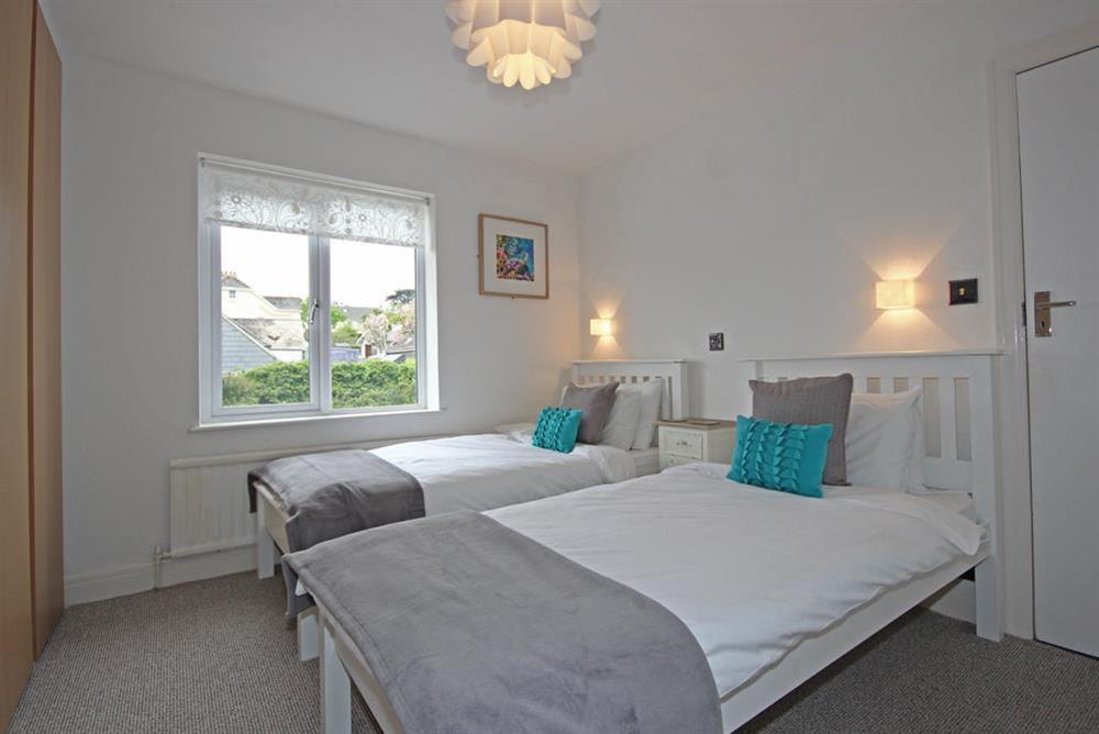 Twin bedroom with two single beds at Port Royal in , Salcombe