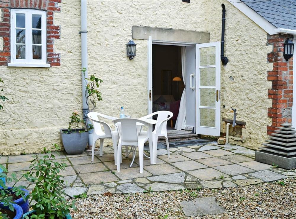 Charming ground floor apartment at Porters Lodge in Axminster, Devon
