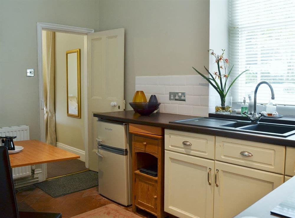 Generous sized�kitchen/dining room (photo 2) at Porters Lodge in Axminster, Devon