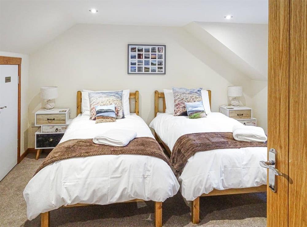 Twin bedroom at Postbox Cottage in Craigard, Isle Of Arran