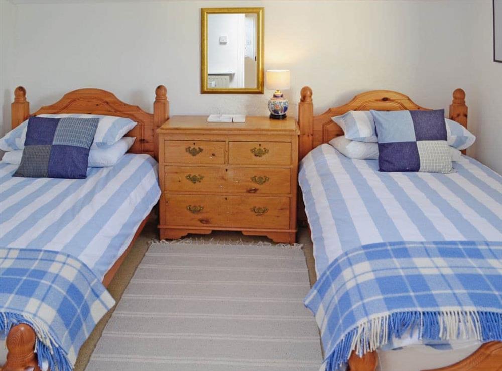 Twin bedroom at Pottery Cottage in Horton, near Ilminster, Somerset