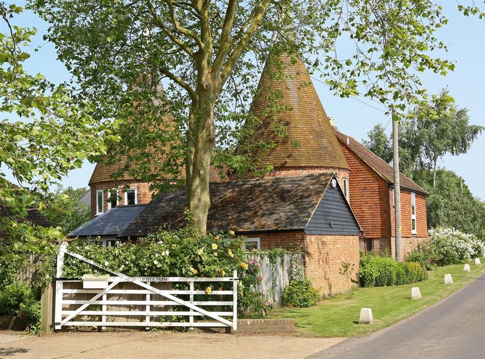 Photos of Potts Farm Oast Tenterden, Kent., Southern England