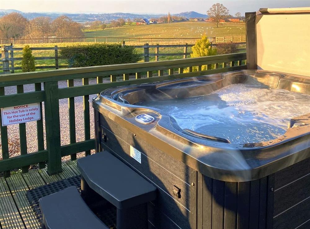 Hot tub at Powis Castle View in Forden, near Welshpool, Powys