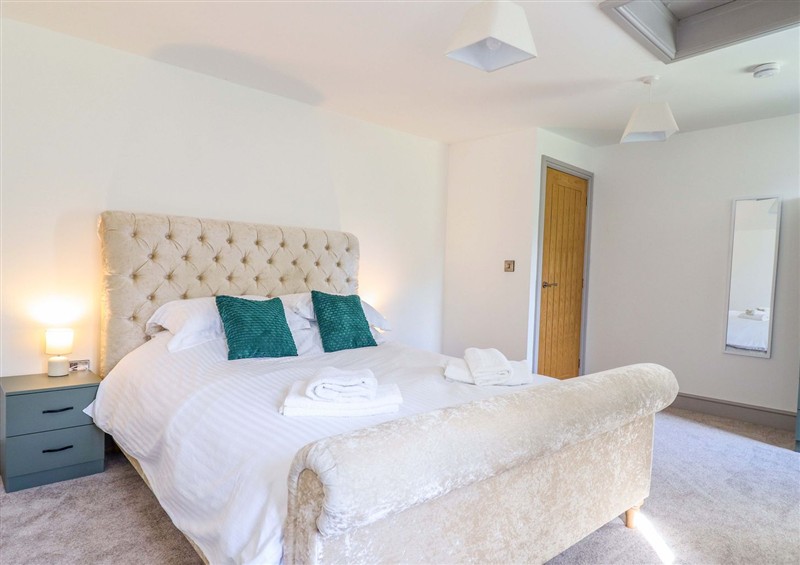 A bedroom in Preesgweene Farmhouse at Preesgweene Farmhouse, Weston Rhyn