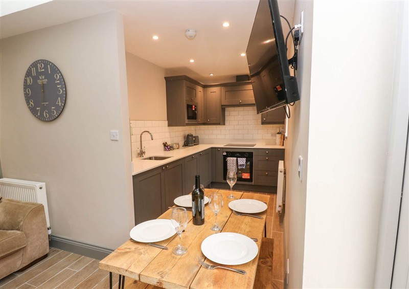 Kitchen at Premium 2 Bedroom Cottage Number 7, Brandon