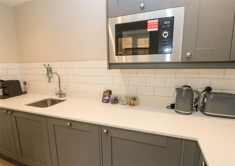 The kitchen at Premium 2 Bedroom Cottage Number 7, Brandon