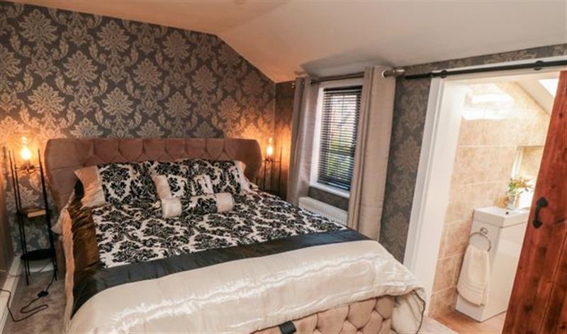 A bedroom in Pretty View Cottage at Pretty View Cottage, Seaton near Hornsea