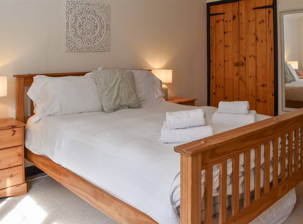 Double bedroom (photo 6) at Prideaux Cottage in Par, Cornwall