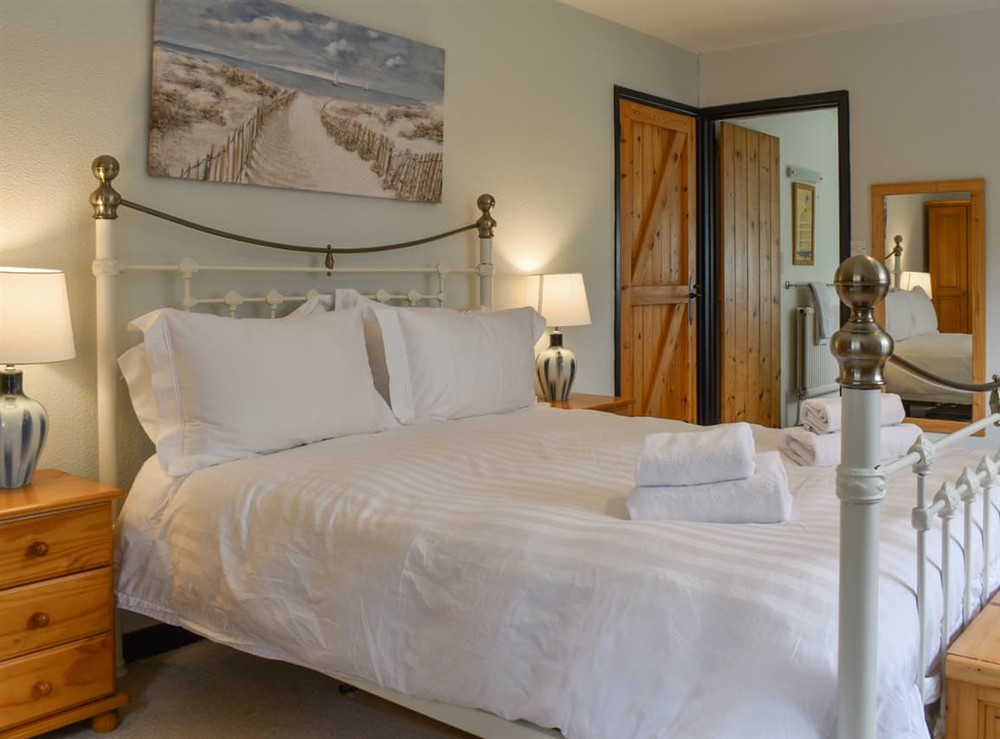 Double bedroom at Prideaux Cottage in Par, Cornwall