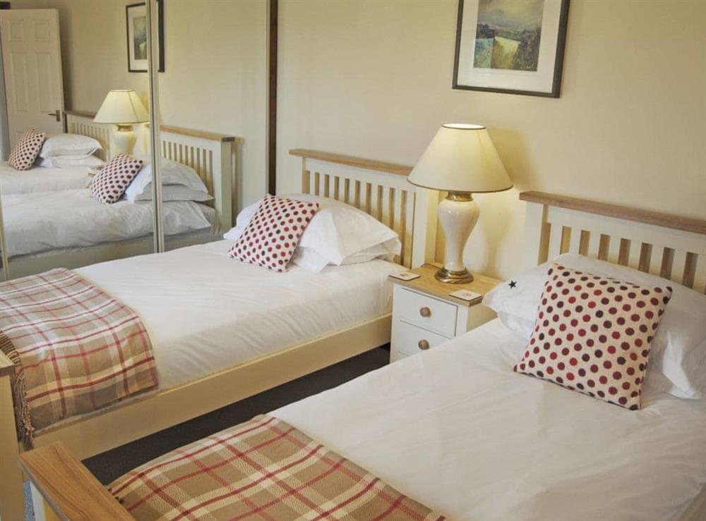 Twin bedroom at Prideaux Cottage, 