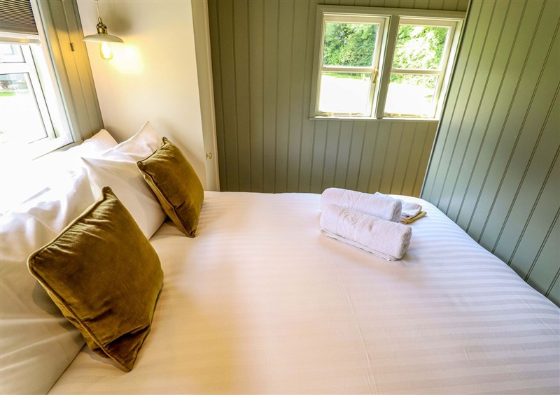 Bedroom at Primrose, Ashby-cum-Fenby near Waltham