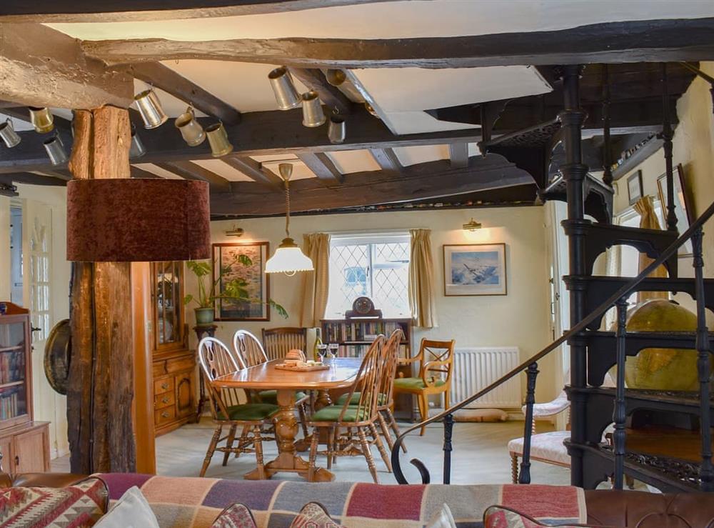 Living room/dining room at Primrose Cottage in Diseworth, near Derby, Leicestershire