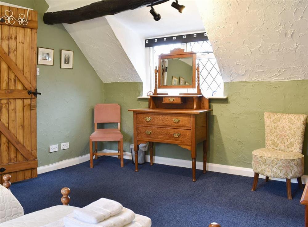 Twin bedroom (photo 2) at Primrose Cottage in Diseworth, near Derby, Leicestershire