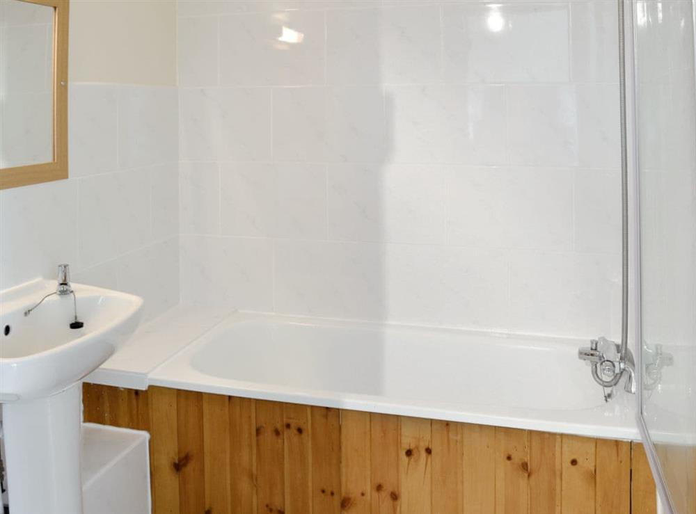 Bathroom at Primrose Cottage in Dorchester, Dorset