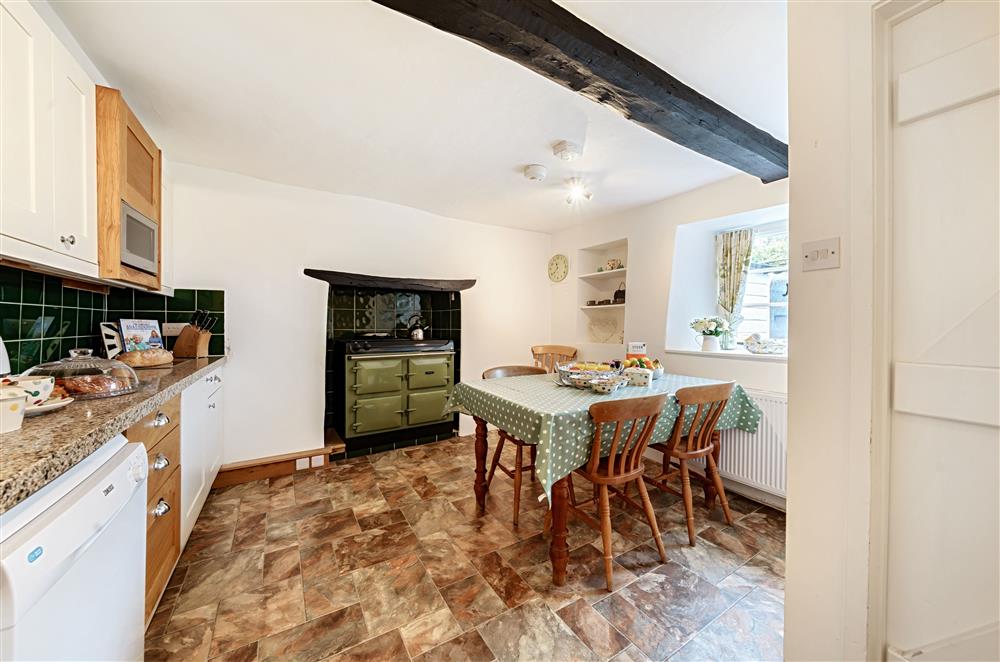 Ample space for cooking and serving meals at Primrose Cottage, Drewsteignton