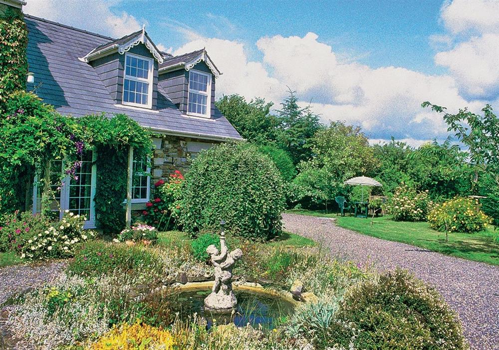 Summerhill Cottage at Primrose Cottage in Narberth, Dyfed