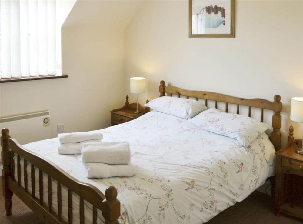 Relaxing double bedroom at Primrose Cottage in Sea Palling, Norfolk
