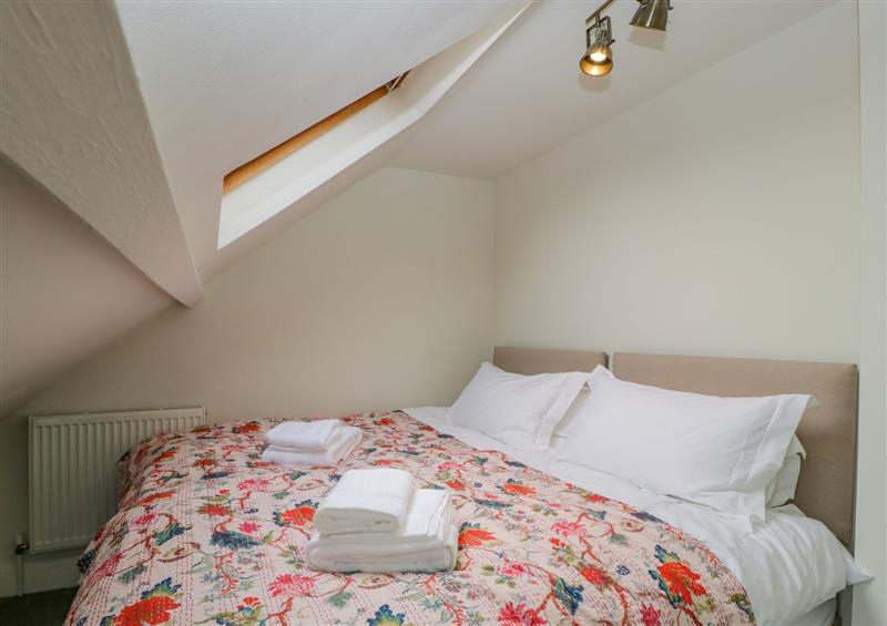 This is a bedroom (photo 2) at Primrose Cottage, Winchcombe