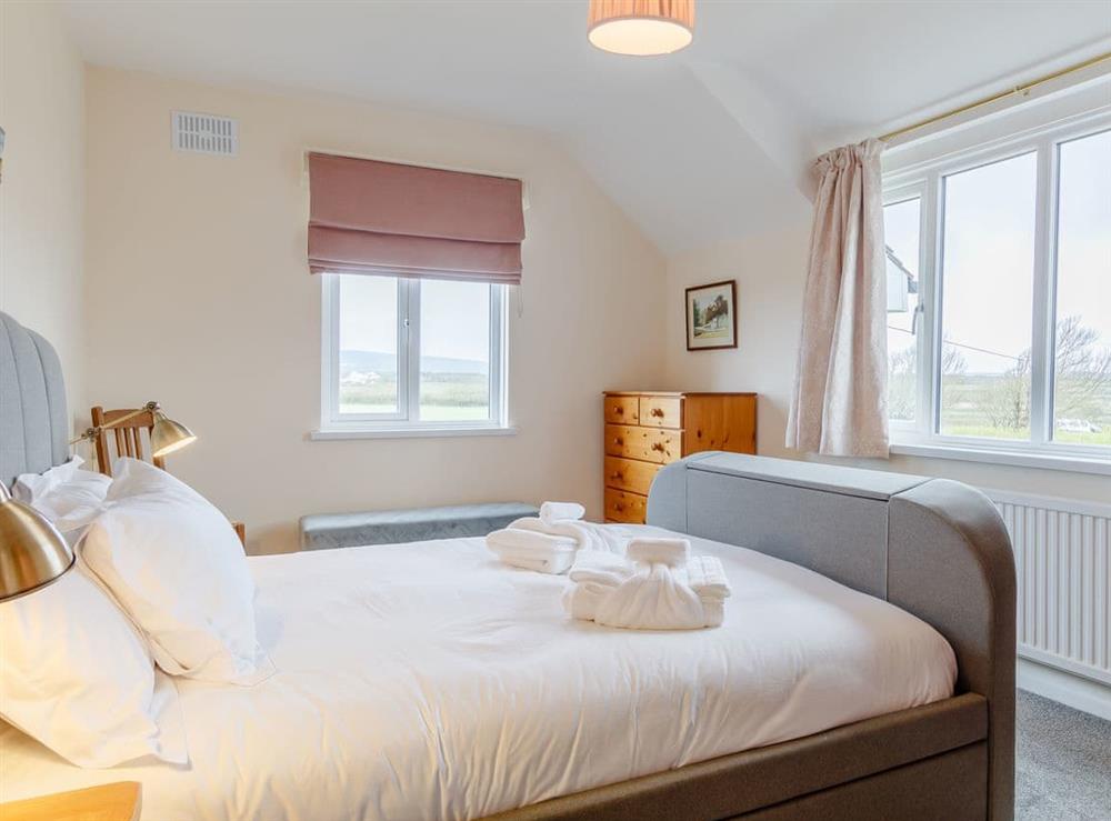 Double bedroom (photo 2) at Primrose Hill in Pilton, near Rhossili, Glamorgan, West Glamorgan