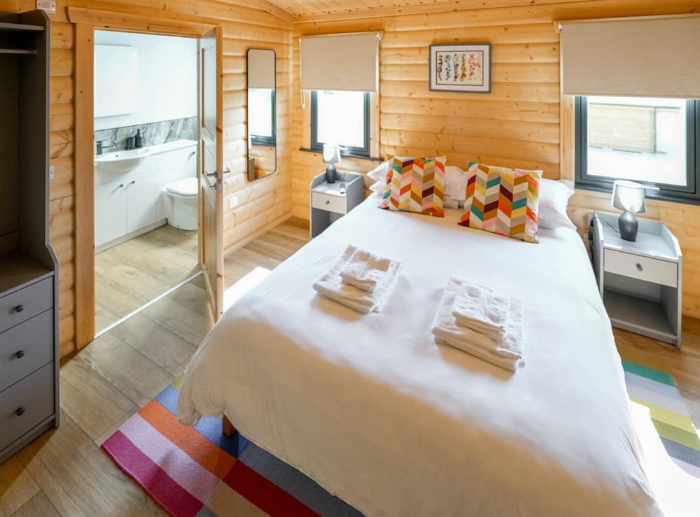 Double bedroom at Primrose Lodge in Hittisleigh, Devon