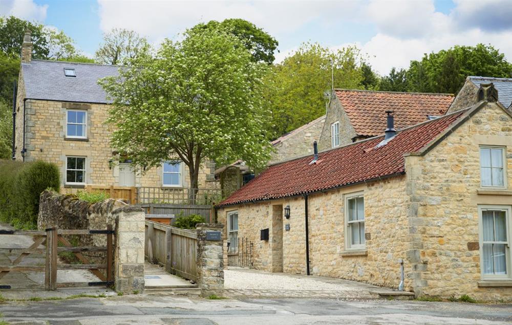 Next to Prospect House is Mason’s Cottage sleeping two, also available to book through Rural Retreats