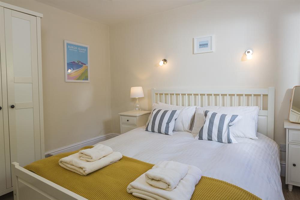 En suite master bedroom with King-size bed at Prospects in , Salcombe