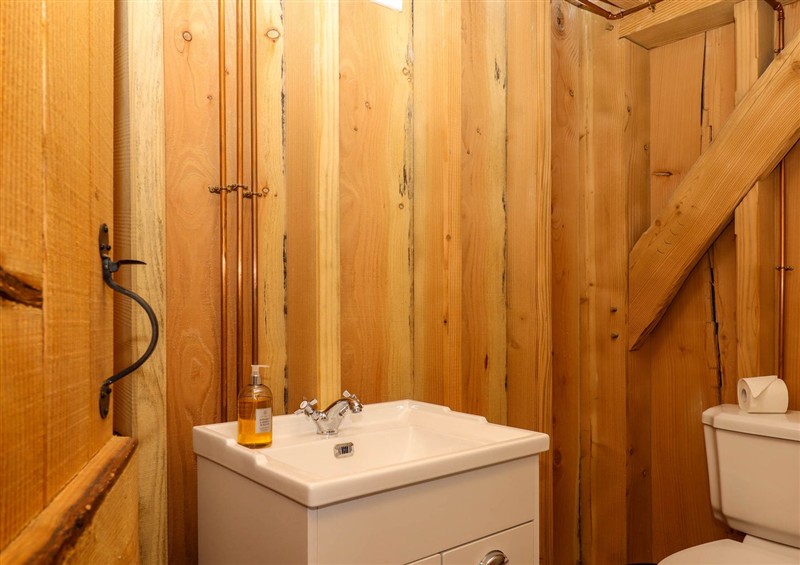Bathroom (photo 3) at Pucklechurch, Kingsteignton