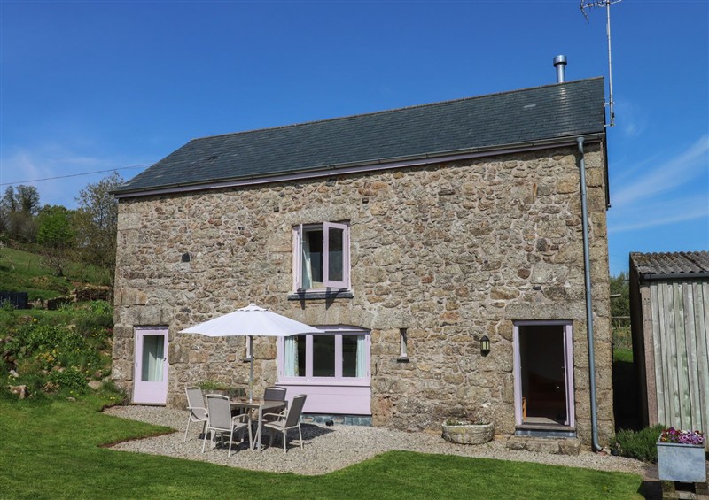 The setting of Puddaven Barn