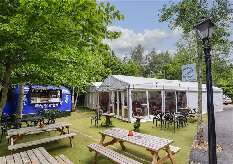 Puddle Duck Lodge in Marston, Lincolnshire sleeps 4