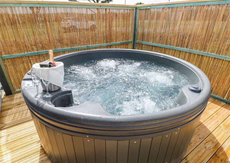 The hot tub at Puffin Lodge, Hasguard Cross near Broad Haven