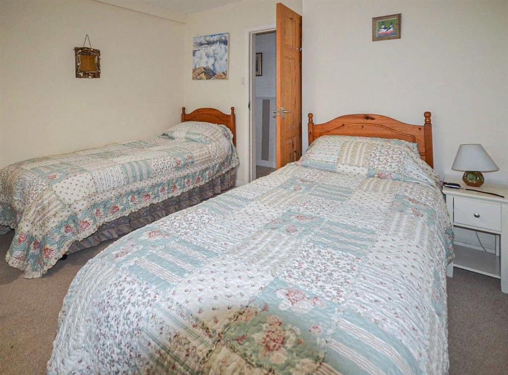 Twin room at Puffin in Portscatho, Cornwall