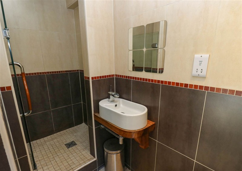Bathroom (photo 2) at Pule Hill Farm, Marsden