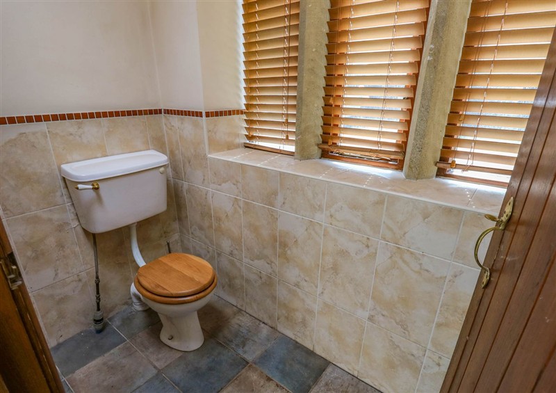 Bathroom (photo 3) at Pule Hill Farm, Marsden