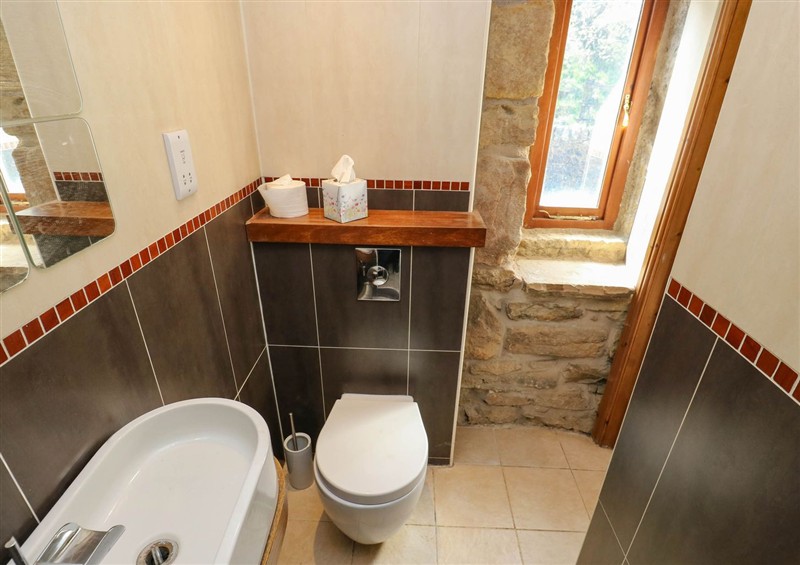 Bathroom at Pule Hill Farm, Marsden
