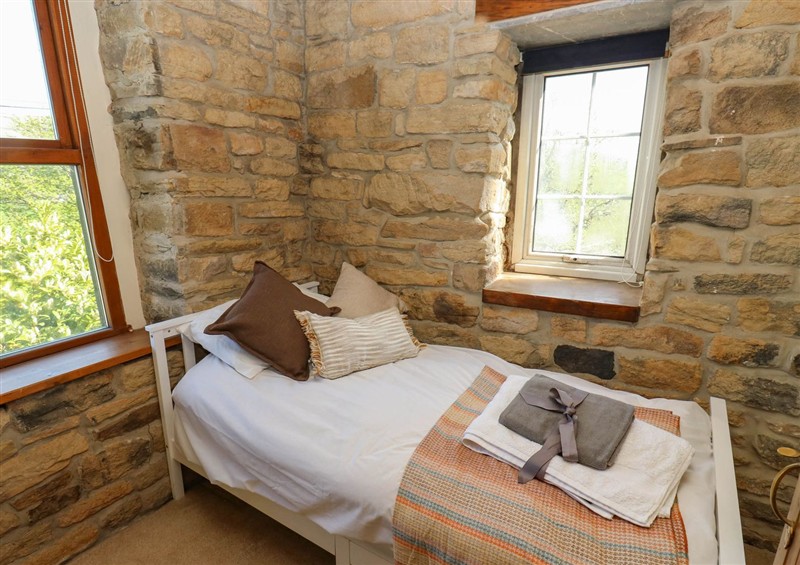 Bedroom (photo 2) at Pule Hill Farm, Marsden