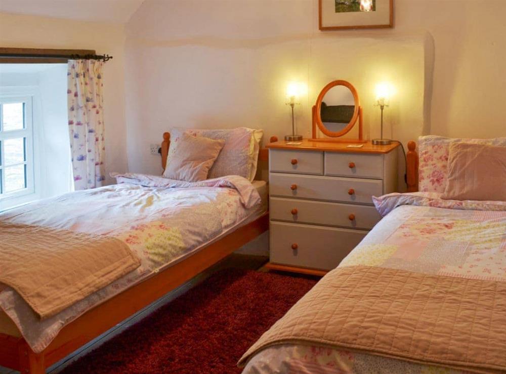 Charming twin bedded room at Purlinney in Trebarwith, Delabole., Cornwall
