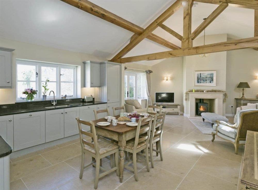 Impressive open plan living space (photo 2) at Pye Cottage in Souldern, near Bicester, Oxfordshire