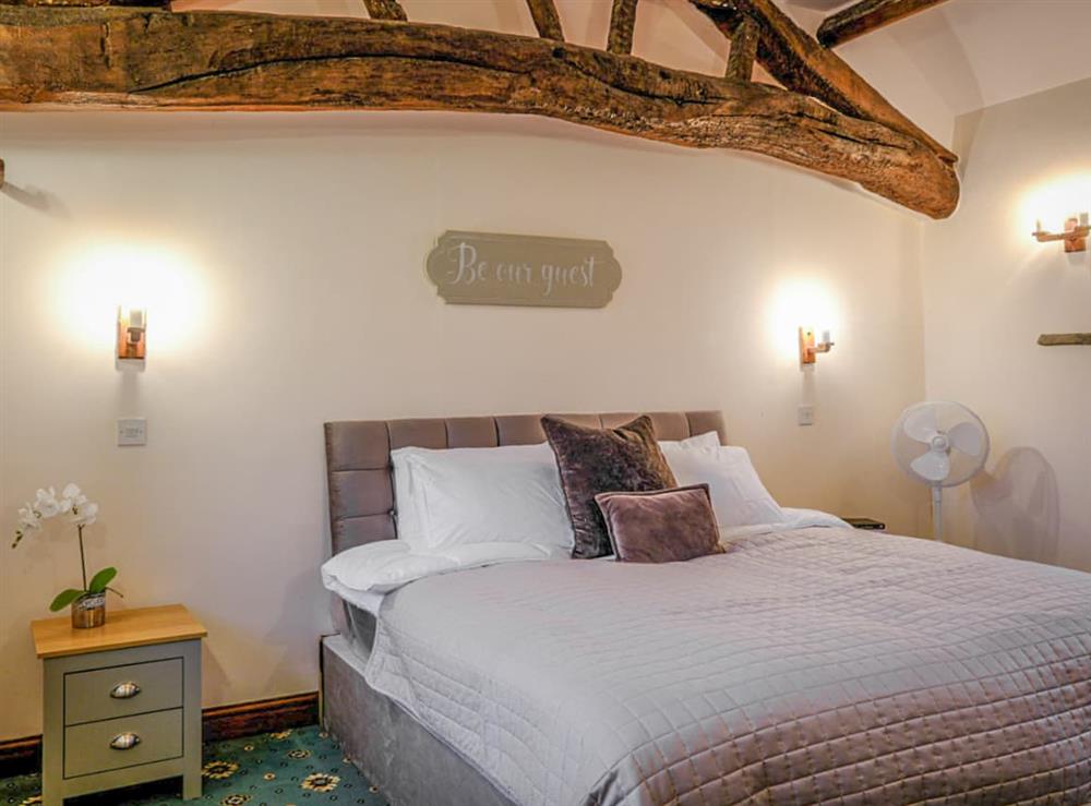 Double bedroom (photo 2) at Pygreave Cottage in Combs, near Chapel-en-le-Frith, Derbyshire
