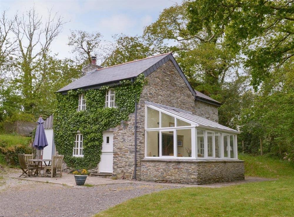 Delightful ivy-clad holiday home with sunny conservatory at Quarrymans Cottage in Golberdon, Nr Callington, Cornwall., Great Britain