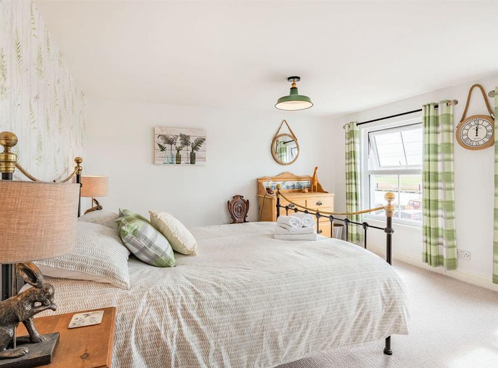 Double bedroom (photo 2) at Quay End in Reedham, Norfolk