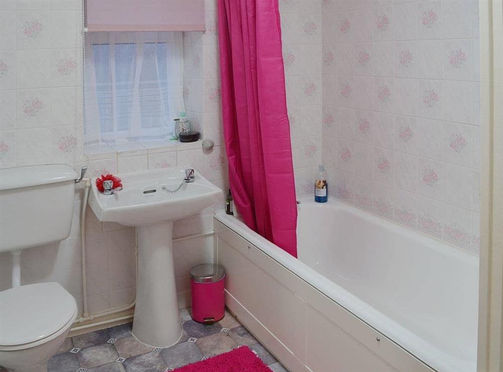 Bathroom at Quayside in Cemaes Bay, Gwynedd